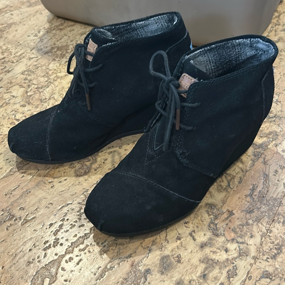 Tom’s bootie